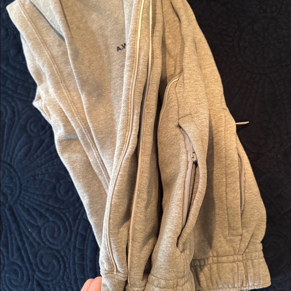Nike Grey Joggers - Picture 3 of 5